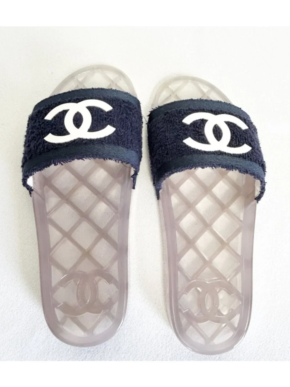 CHANEL Terry Cloth CC Jelly Slides in Navy Blue / Crisp White / Clear - Sz 40